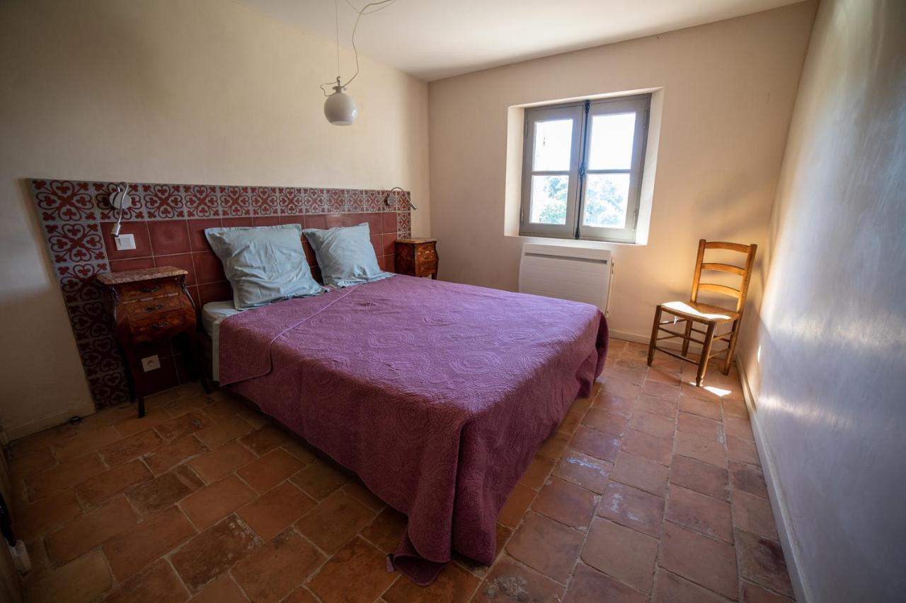 Domaine Les Perpetus Villa La Tour-dʼAigues Eksteriør billede