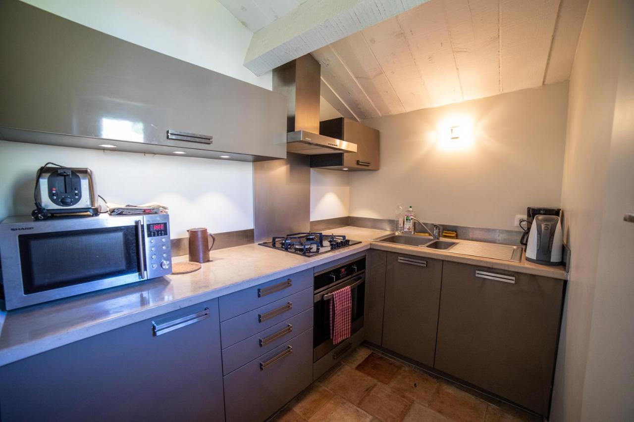 Domaine Les Perpetus Villa La Tour-dʼAigues Eksteriør billede