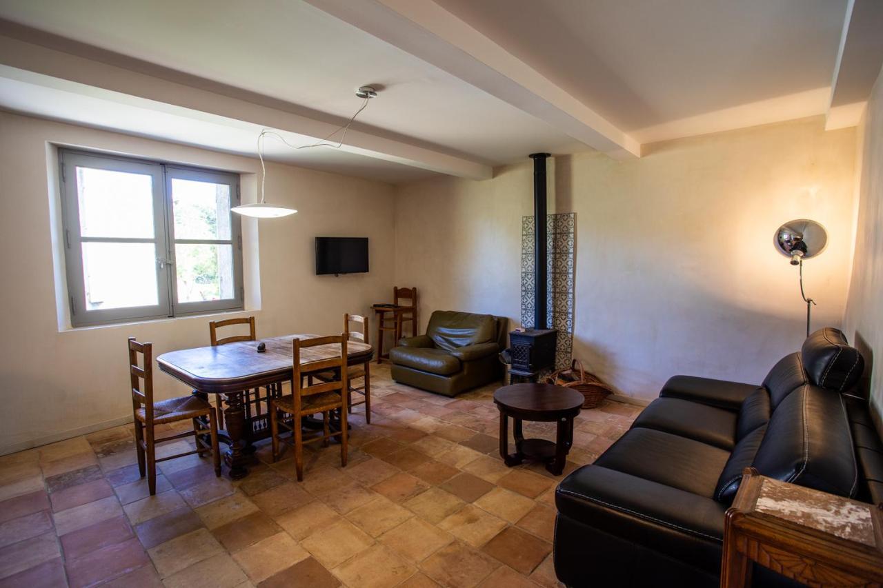 Domaine Les Perpetus Villa La Tour-dʼAigues Eksteriør billede