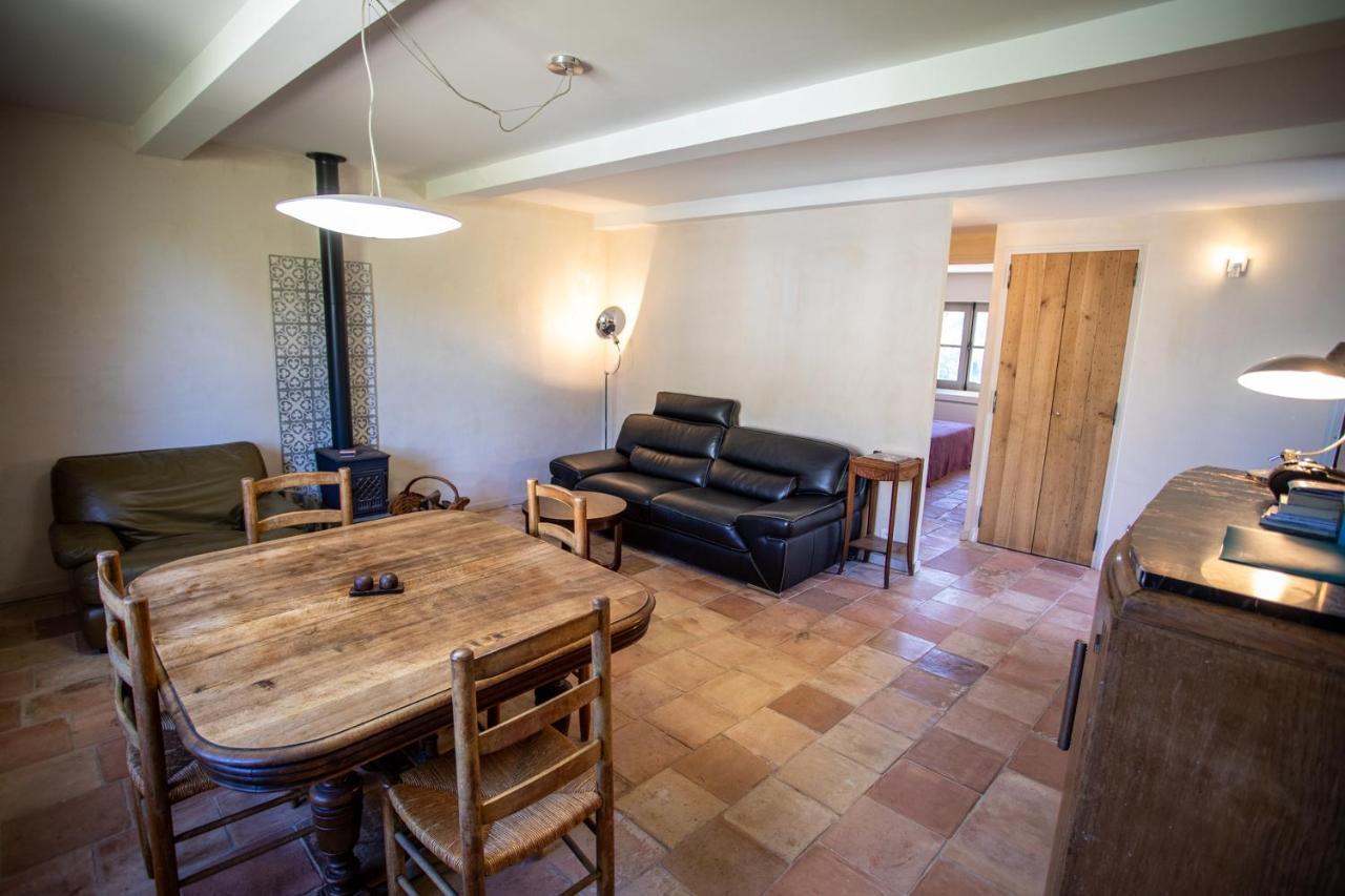 Domaine Les Perpetus Villa La Tour-dʼAigues Eksteriør billede